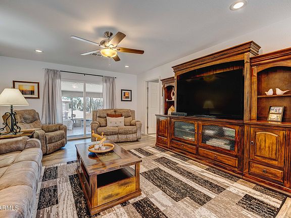 2nd image of 9307 W GLEN OAKS Circle