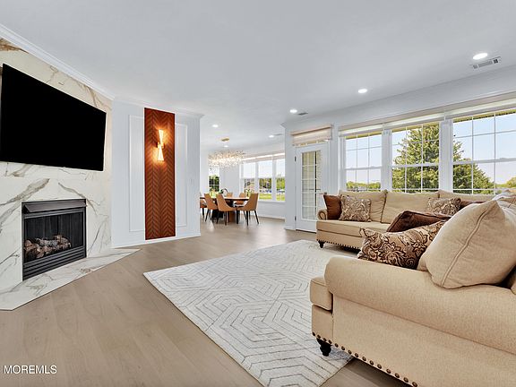 3rd image of 110 Shinnecock Drive