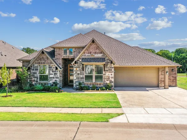 218 Oakcrest Dr, Justin, TX 76247
