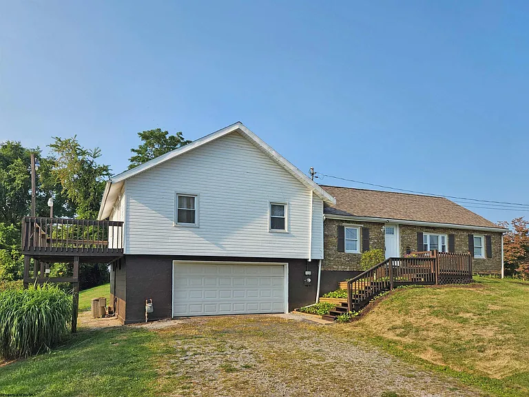 2726 Stewartstown Rd — Photo 1