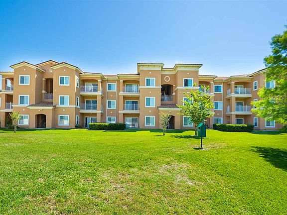 2nd image of 560 Florida Club Blvd Unit 101-312
