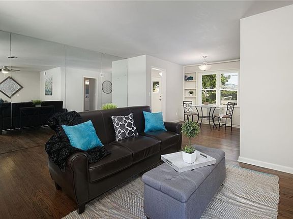 3rd image of 2513 Kings Way