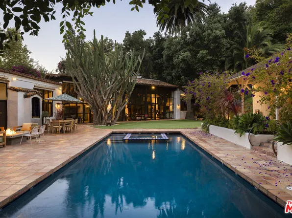 659 E Channel Rd, Santa Monica, CA 90402