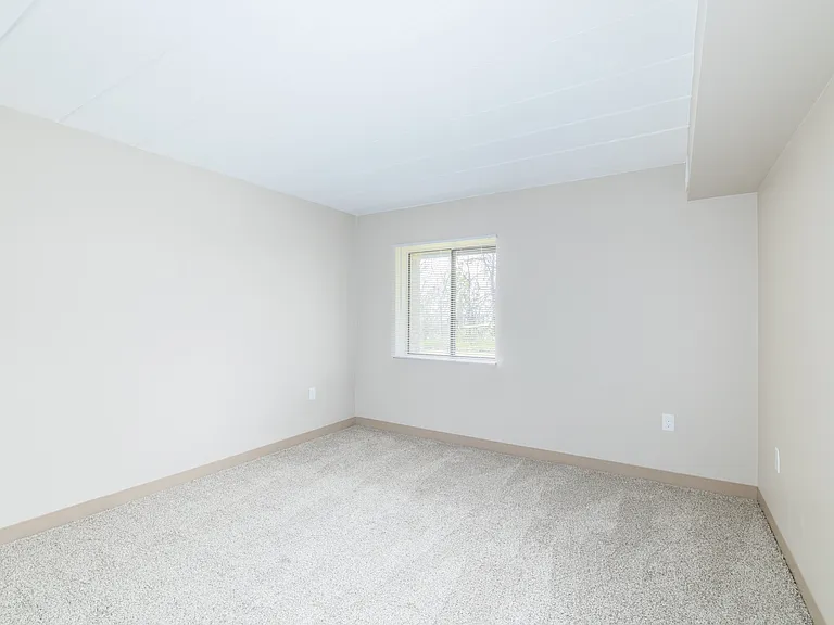Mount Vernon Apartments — Photo 9