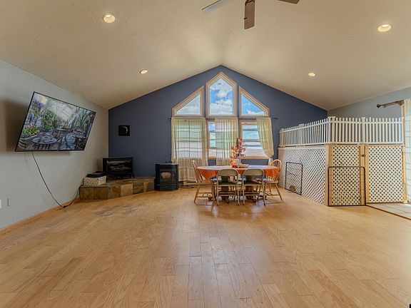 2nd image of 44 Sacajawea Ave