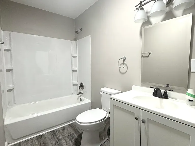 1309 N Woodland Ln — Photo 7