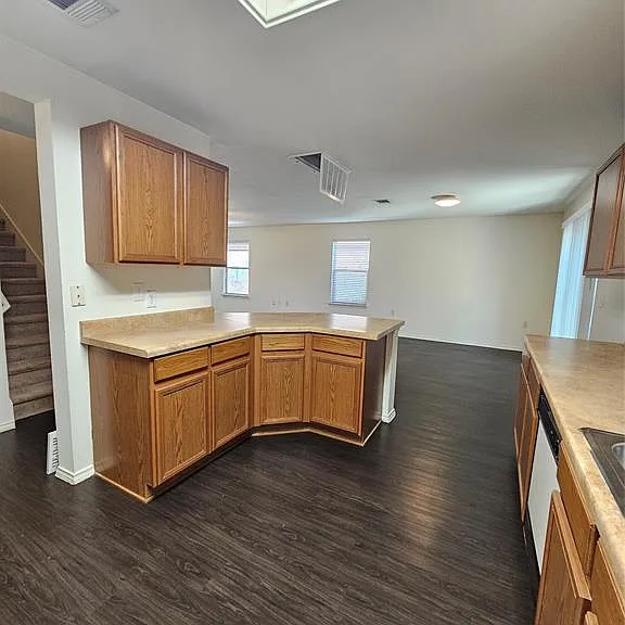 7020 Doyal Dr — Photo 6