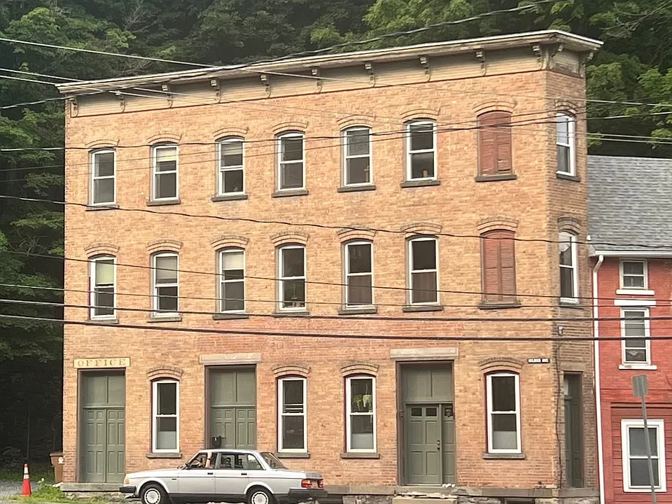 26 Wilbur Ave #1