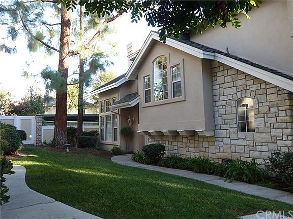 4th image of 1014 Royal Oaks Dr #A