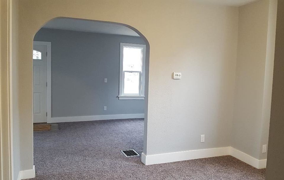 2nd image of 252 Union St