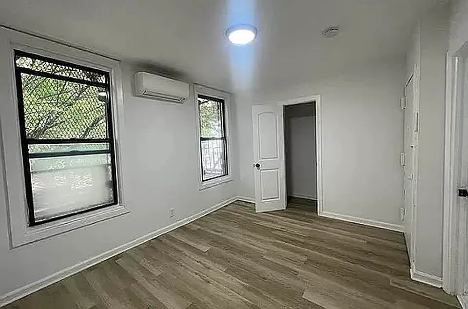329 South 4th Street — Photo 4
