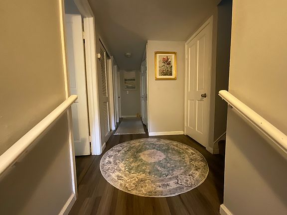4th image of 8107 La Riviera Dr
