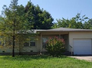 8938 E Oklahoma Pl, Tulsa, OK 74115
