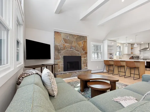 373 Tanglewood Drive, Killington, VT 05751