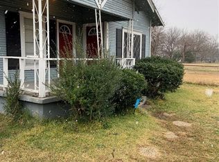 706 Mount Olive St, Terrell, TX 75160