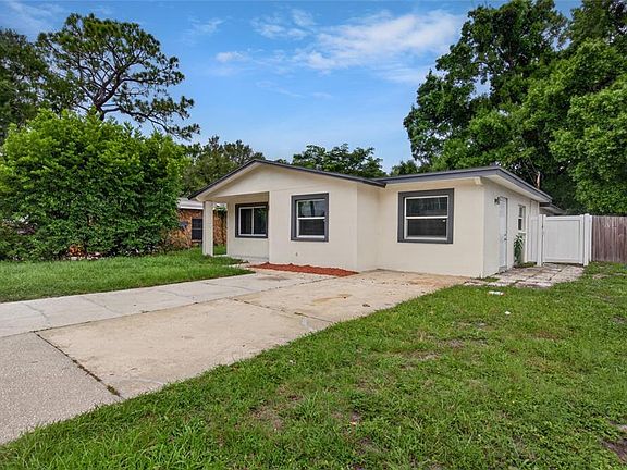 3rd image of 1610 N LOIS AVENUE