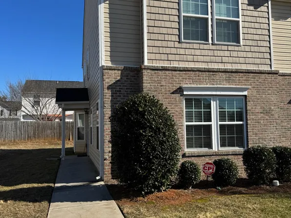 3973 Village Park Ct, Winston Salem, NC 27127