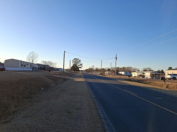 5th image of 1085 Bullhead Rd