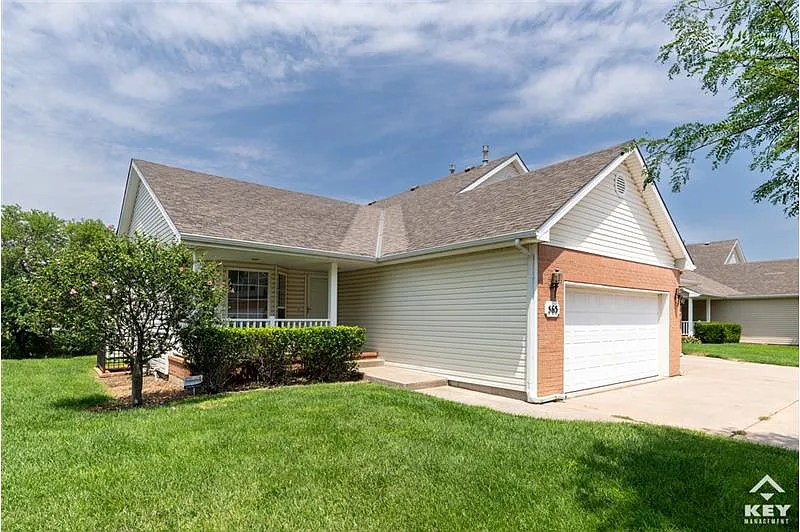 565 N Bristol Ct