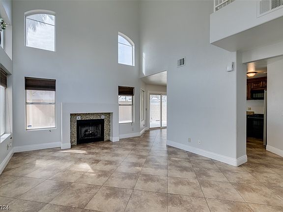 5th image of 5865 Commodore Cove Dr