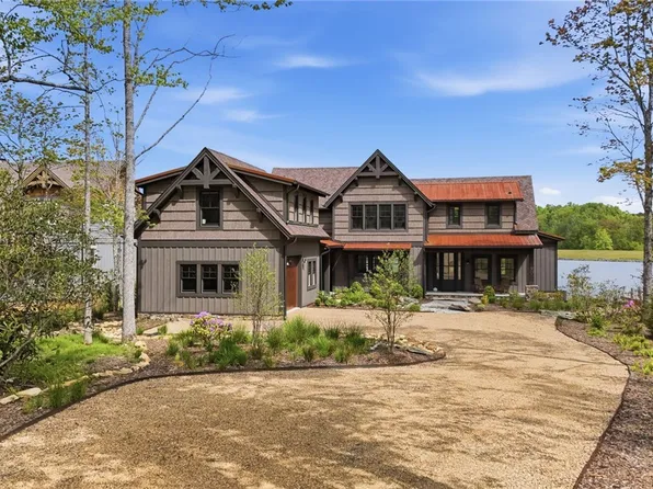 903 Summer Day Drive, Blowing Rock, NC 28605