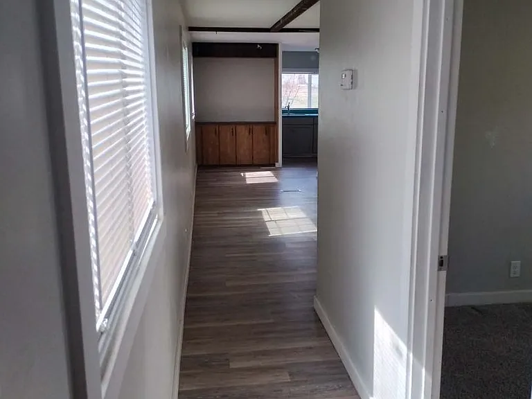 434-454 E 9000 S — Photo 12