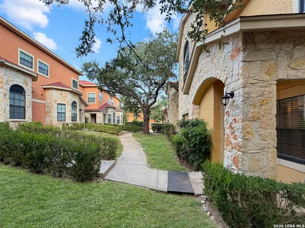 6160 ECKHERT RD APT 802, San Antonio, TX 78240