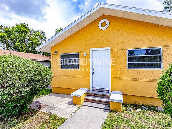 5th image of 3212 E Ellicott St