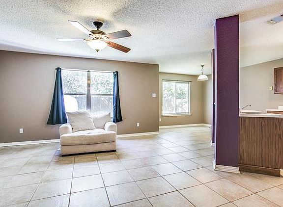 5th image of 2201 Brittway Ln