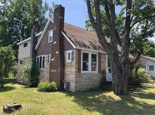 712 E Pine St, Eagle River, WI 54521