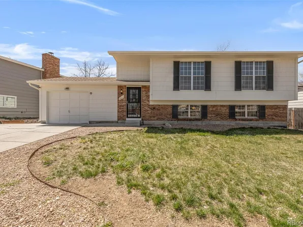 1811 S Walden Way, Aurora, CO 80017