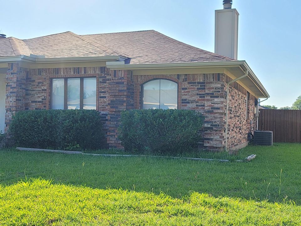 1st image of 2309 Jamie Dr