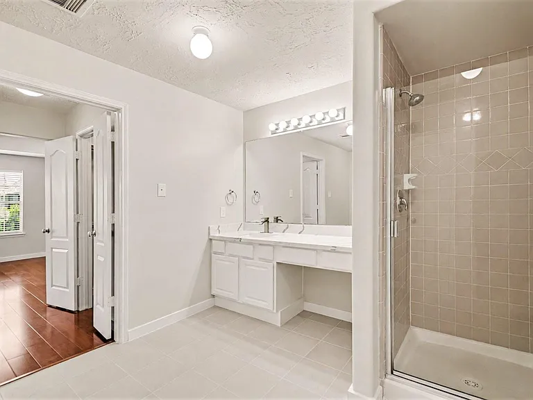 7419 Hollister Rdg — Photo 11