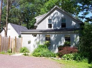 11 Chestnut St, Merrimac, MA 01860