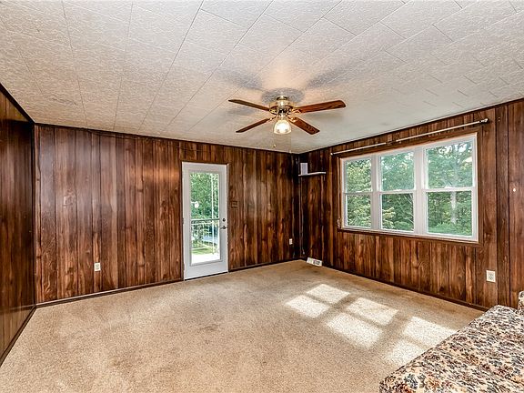 5th image of 584 Pumphouse Rd