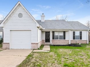 7038 Hampton Dr, Horn Lake, MS 38637