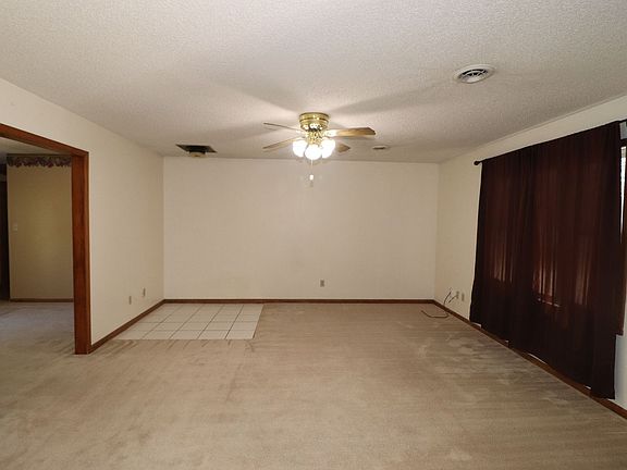 2nd image of 2632 Brookhollow Ct