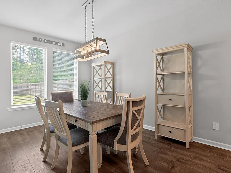 1708 Sawgrass Dr — Photo 11