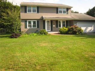 408 Blueberry Ln, Syracuse, NY 13219