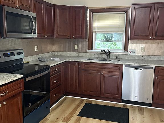 701 Apartment Kitchen