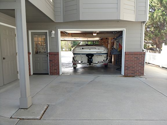 Drive thru to Private Ramp