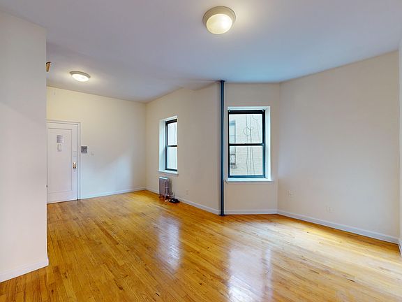 4th image of 212 Grand St APT 3B
