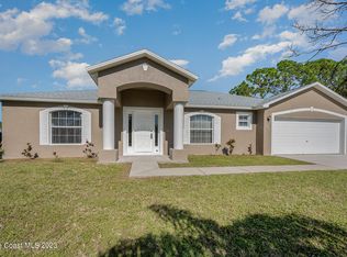 955 Ais St SW, Palm Bay, FL 32908