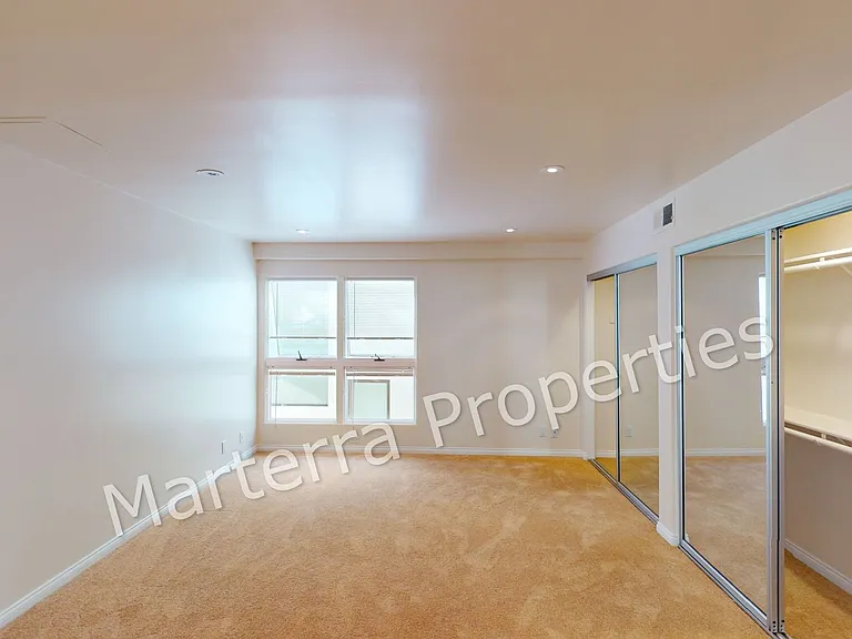 3604 Manhattan Ave — Photo 15