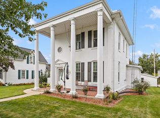 319 W Franklin St, Portage, WI 53901