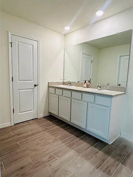 5164 SW 49th Ln — Photo 13