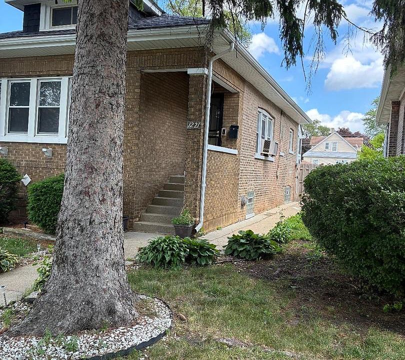 2nd image of 1221 S 20th Ave