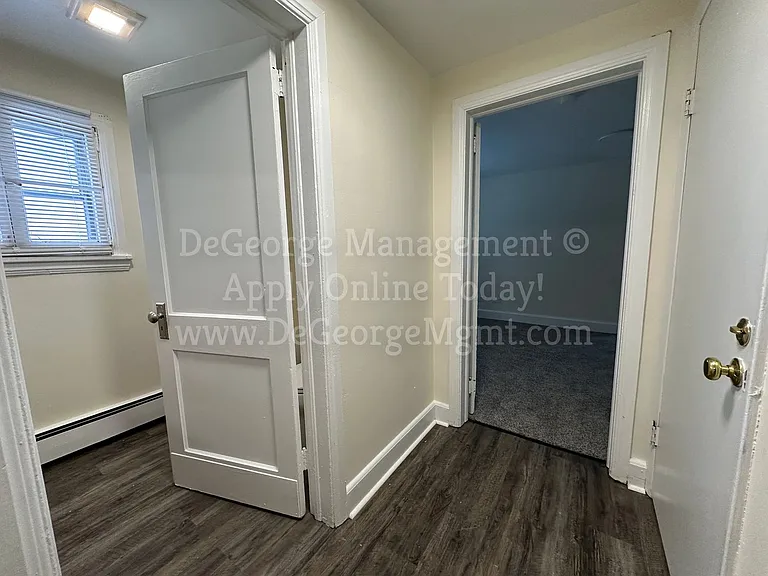 1161 E Union St — Photo 10