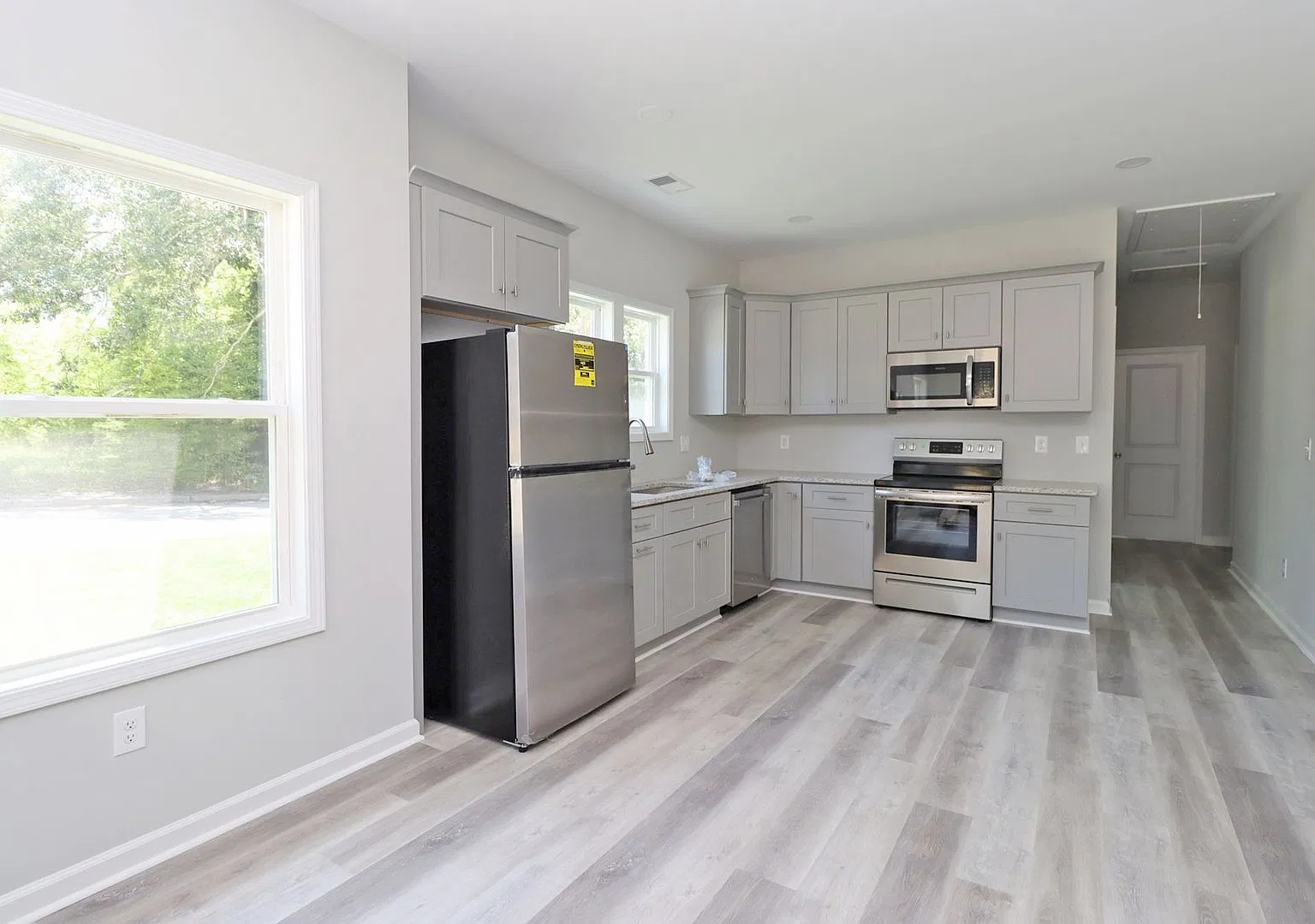 Student-Friendly 4br/4ba Home In Downtown Columbia All-Inclusive & Fully Equipped! Pre-Leasing Fo... — Photo 3