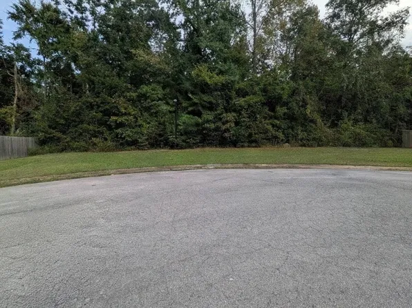 93 Doublecreek Cv, Jackson, TN 38305